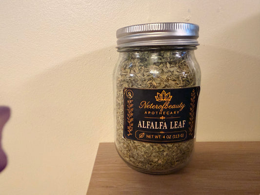 Alfalfa Leaf